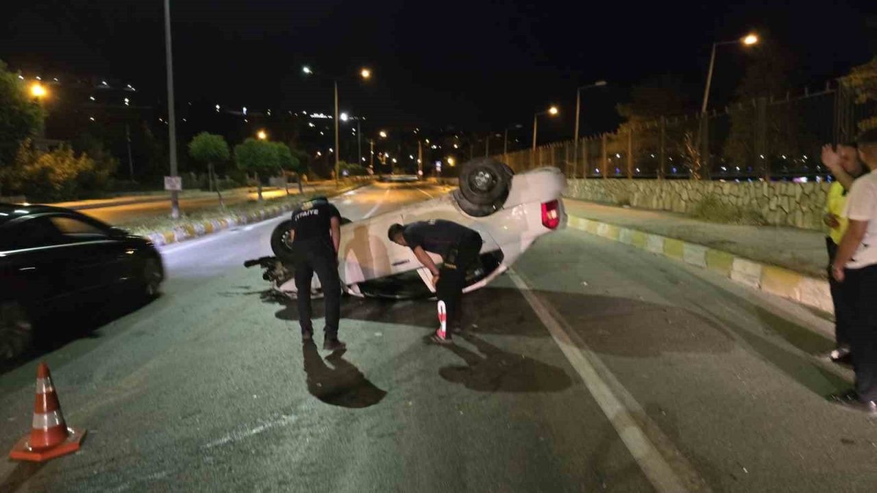 Van’ın Edremit İlçesinde Otomobil Takla Attı: 2 Yaralı