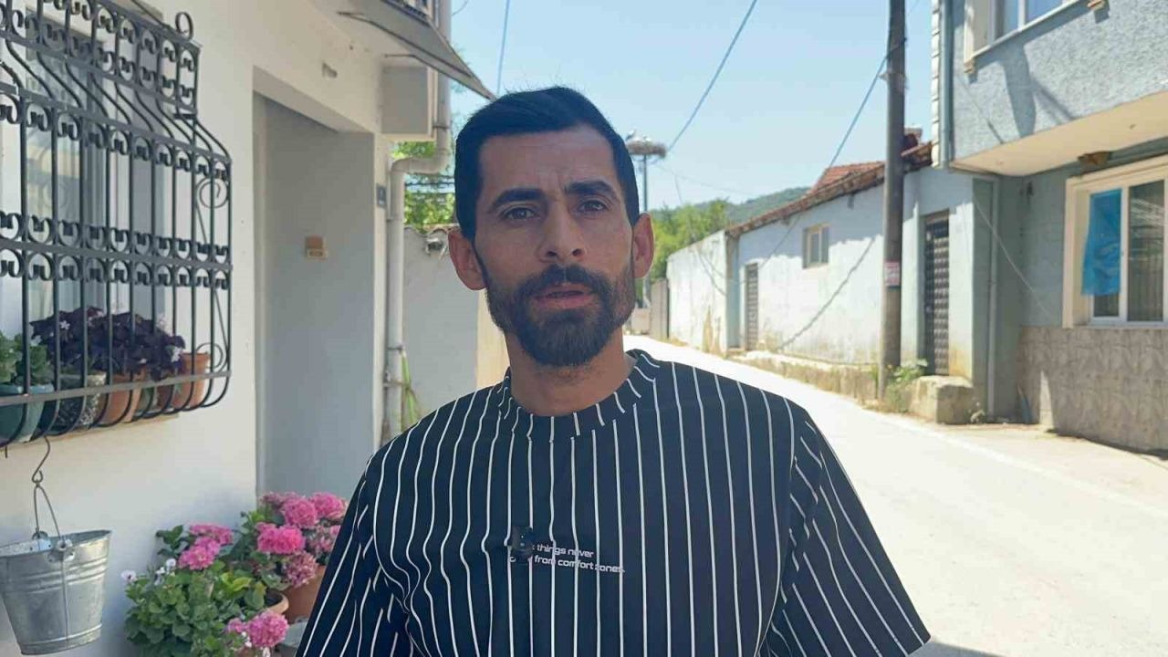 Yaralı Kurtarılan Kaz ile Sahibinin 10 Yıllık Dostluğu