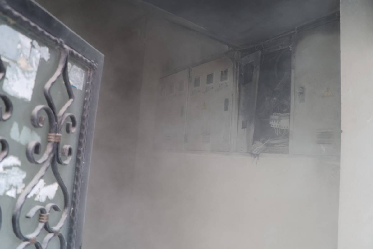 Iğdır’da Elektrik Panosunda Çıkan Yangın Paniğe Neden Oldu