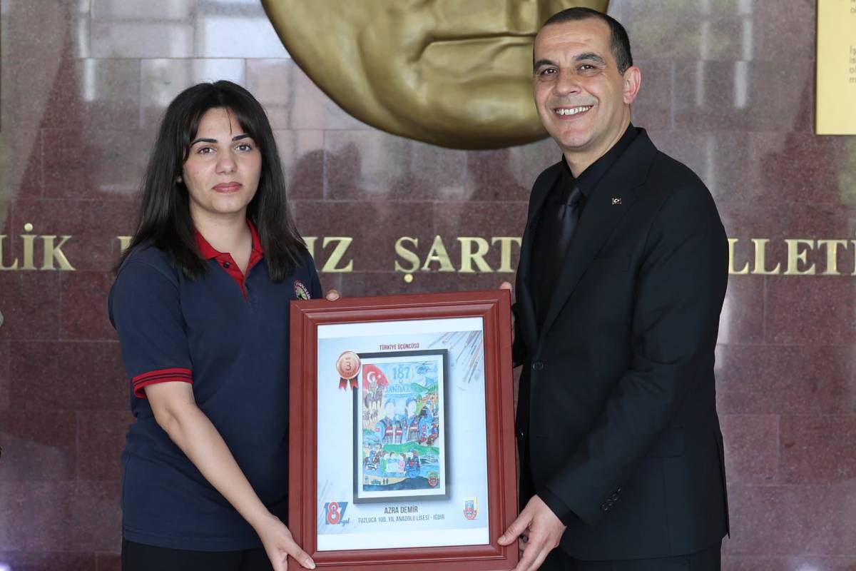 Tuzluca'dan Türkiye Üçüncülüğü! Azra Demir Iğdır'ın Gururu Oldu