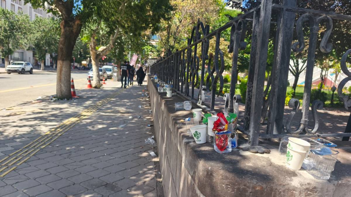 Iğdır’da Aşura Programı Sonrası Yoğun Temizlik Mesaisi