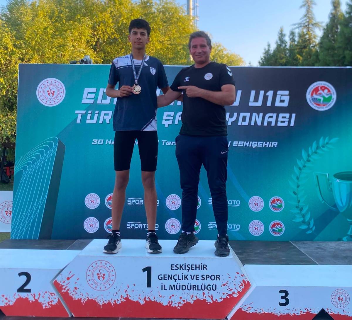 Pistin Kralı Iğdır'dan: Muhammed Can Rekorla Şampiyon!