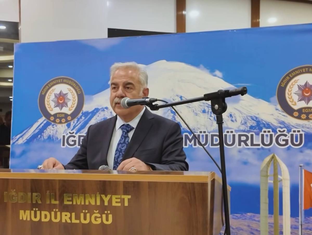 Iğdır'da Görev Yapan Polislere Anlamlı Veda Programı